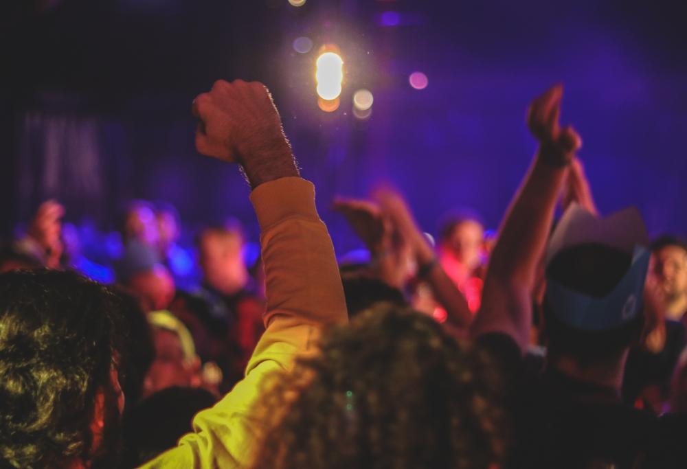 Sballo in discoteca ma senza alcolici: l’idea di due ragazzi italiani