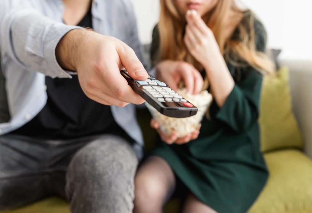 Una persona su tre preferisce le serie tv al sesso