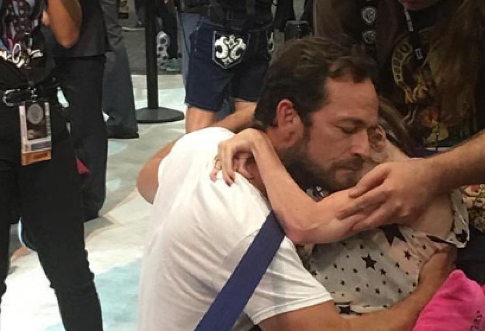 Quando Luke Perry stupì il mondo con un gesto meraviglioso
