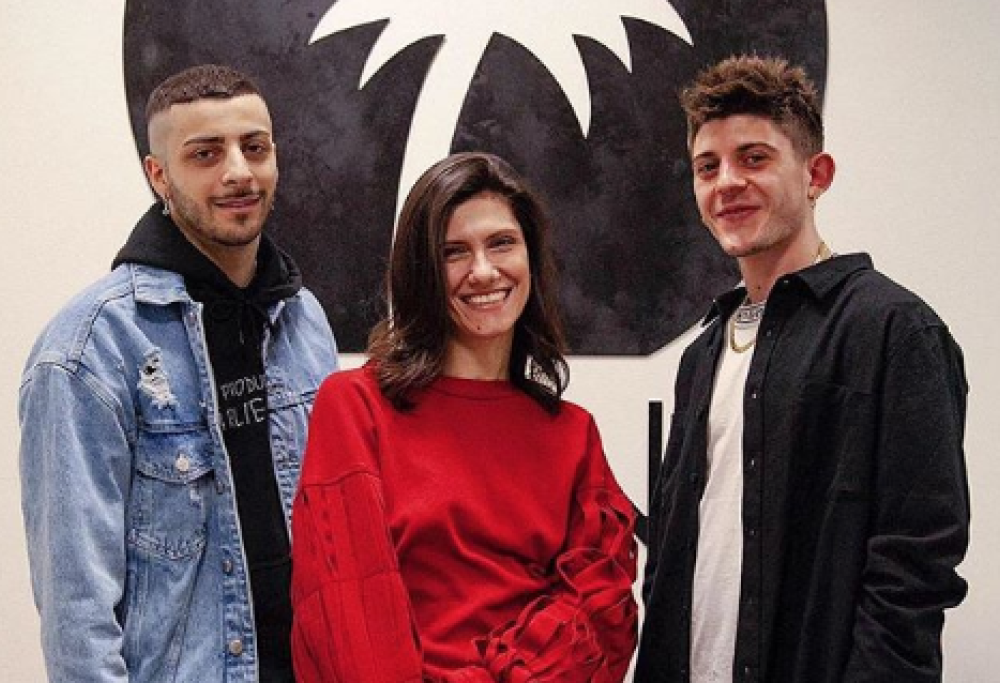 Rkomi duetta con Elisa nel suo nuovo singolo "Blu"