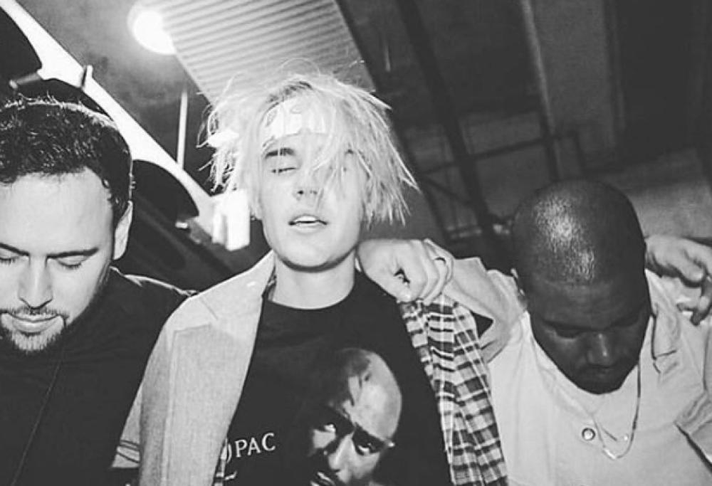 Justin Bieber si rivolge ai fan: "Pregate per me"