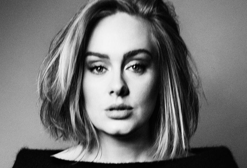 Adele: il padre rinnegato cerca di ricucire i rapporti