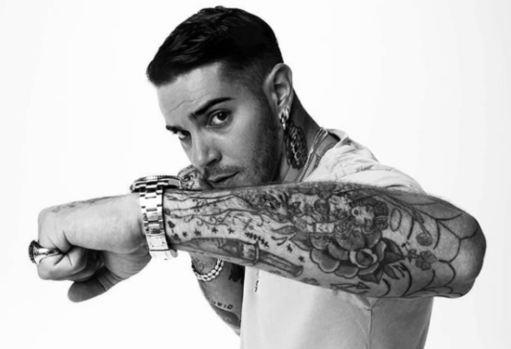 Emis Killa lancia una rap challenge con "Covid freestyle" e invita gli altri rapper a seguirla