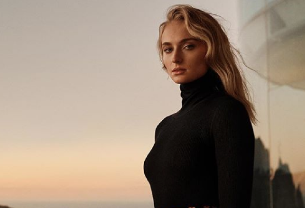 Sophie Turner: “Le critiche ricevute per il Trono di Spade mi hanno portato alla depressione”