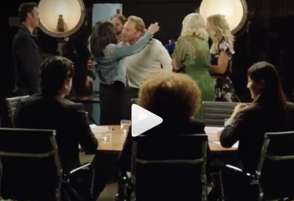 Il primo video del cast di Beverly Hills 90210: sono tornati