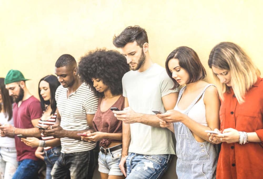 I giovani di oggi vogliono fare gli influencer (basta lavori manuali)