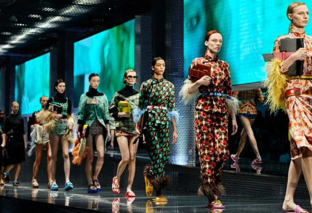 Prada dice addio alle pellicce: ecco la sua rivoluzione