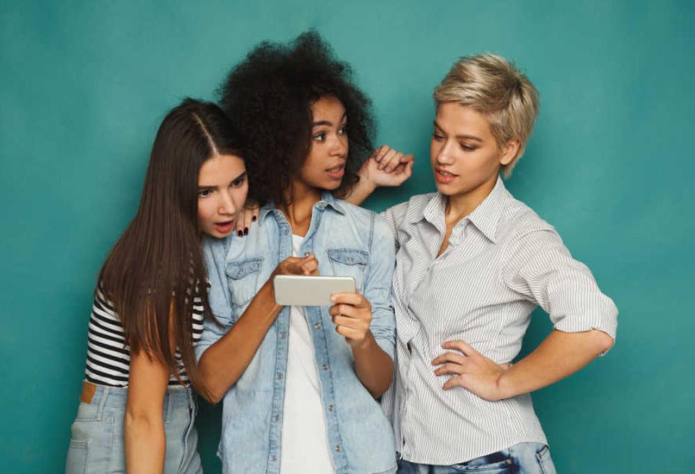 2 italiani su 3  comprano perché "lo ha detto l'influencer!"