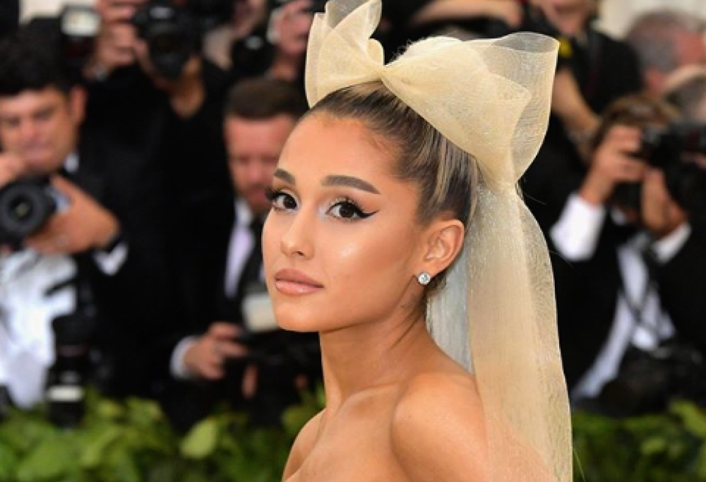 Ariana Grande dona 265mila euro a un'associazione pro aborto