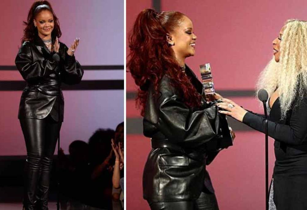 Rihanna premia Mary J. Blige ai BET Awards in un sexy abito di pelle