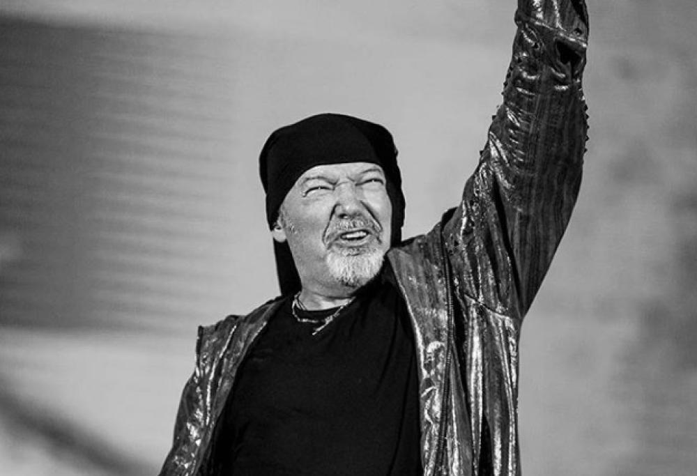Vasco Rossi: troppi fan, il sindaco di Zocca chiede aiuto alla Prefettura