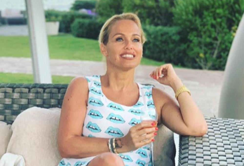 Sonia Bruganelli risponde a tono ad un hater che ha offeso sua figlia