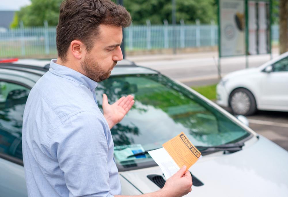 Bestemmia per una multa e ne prende un'altra per aver bestemmiato