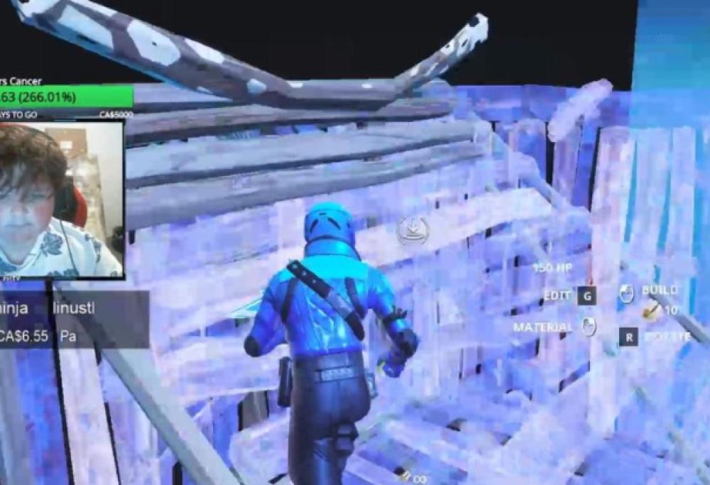 13enne raccoglie fondi per il padre malato di cancro giocando a Fortnite