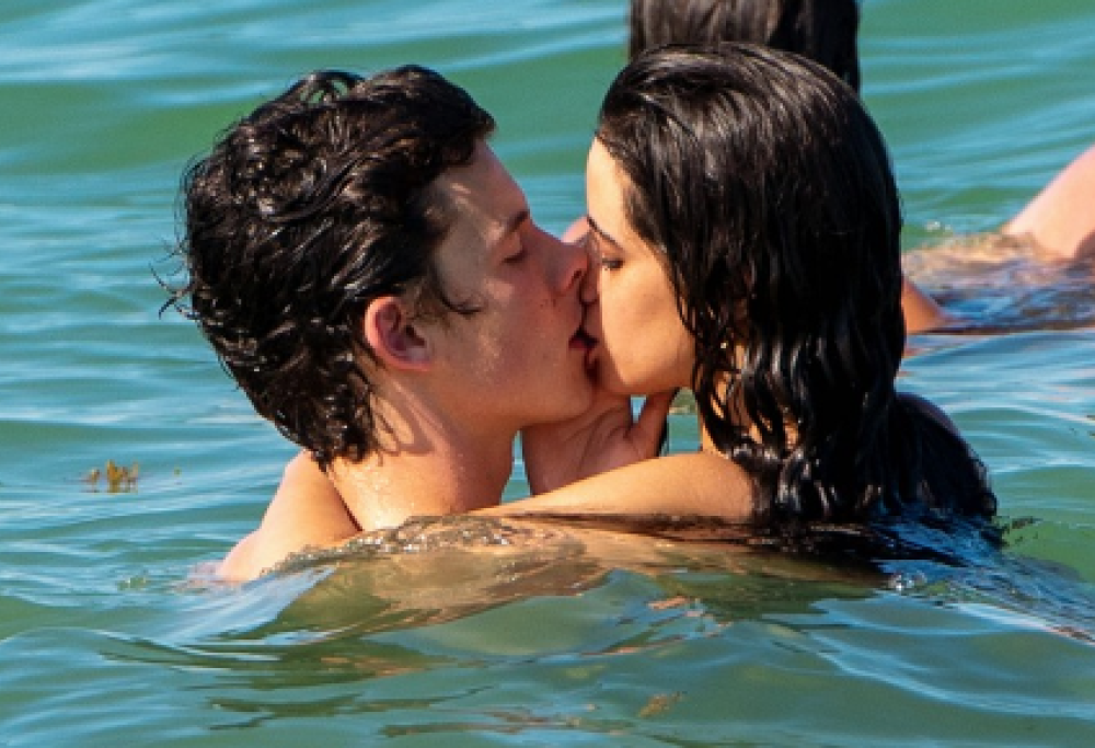 Shawn Mendes e Camila Cabello, baci hot a Miami