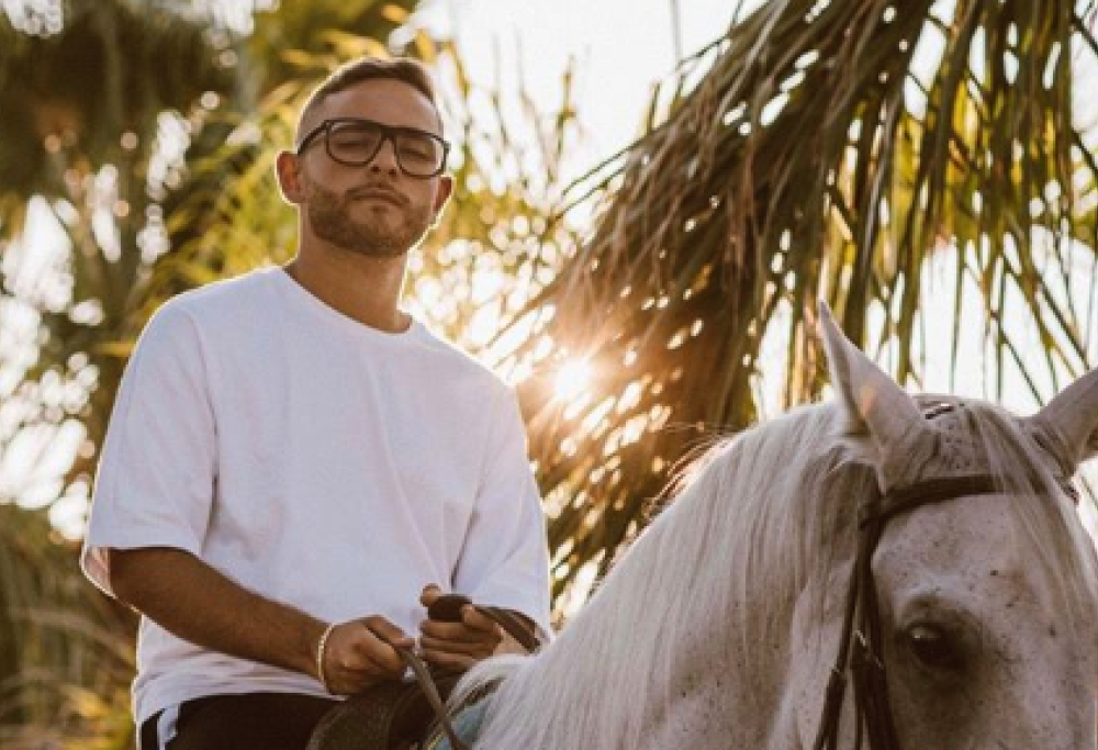 Rocco Hunt: esce l'album "Libertà" con collaborazioni importanti
