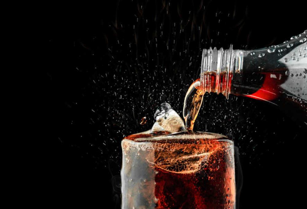 Troppe bibite aumentano il rischio di morte prematura: lo studio