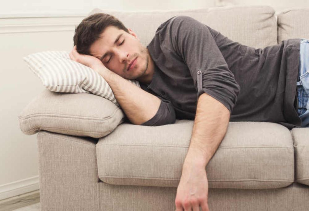 Il pisolino pomeridiano fa bene: può ridurre il rischio di infarto