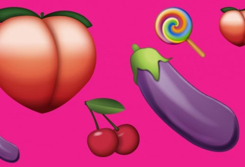 Facebook vieta le emoji a forma di pesca e melanzana: sono maliziose