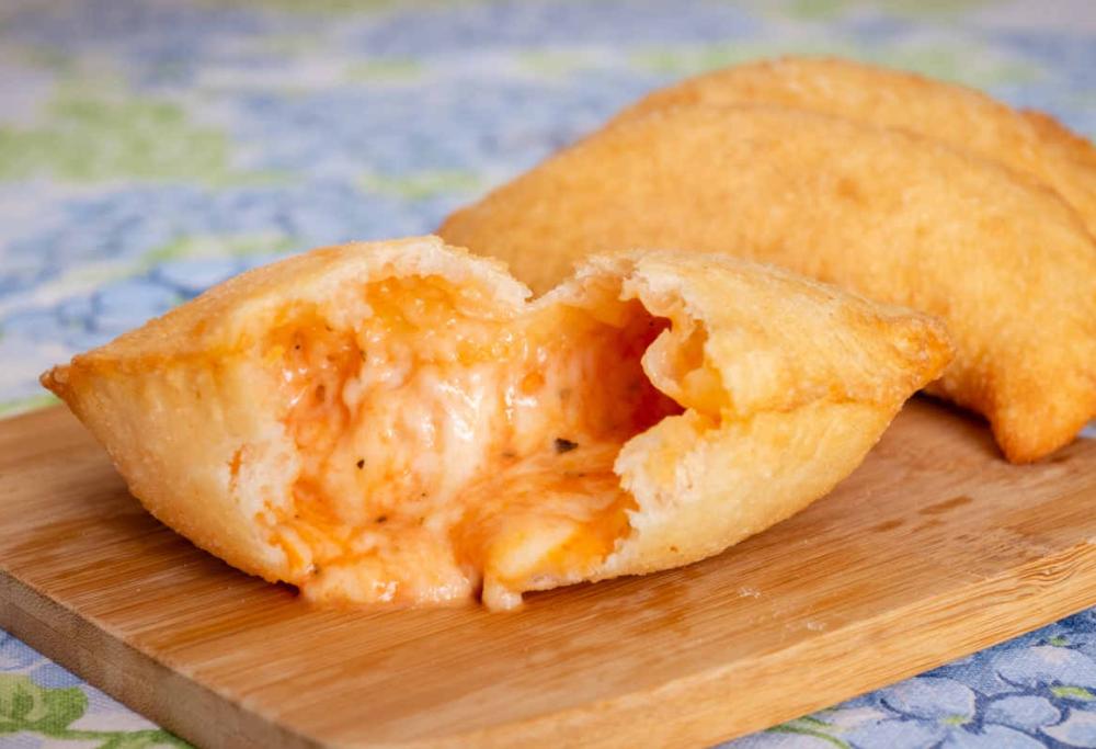Per il Black Friday a Napoli pizza fritta in promozione a 1 euro