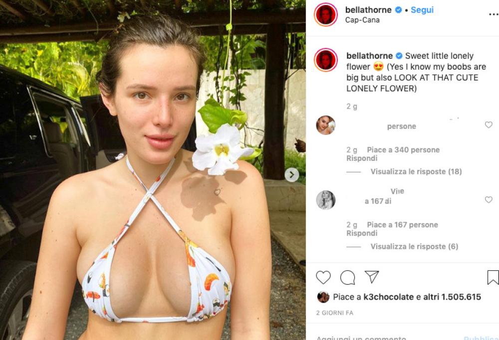 Bella Thorne super sexy su Instagram: mostra il seno e il... fiore