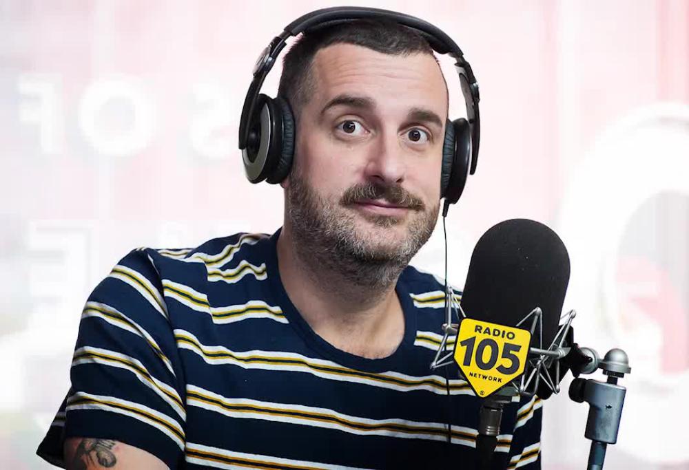 Costantino della Gherardesca a 105 Friends: "Ecco il mio manuale di auto-aiuto (ironico)"