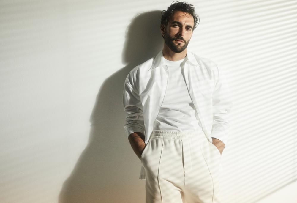 Marco Mengoni: il nuovo singolo è prodotto da Mace e Venerus