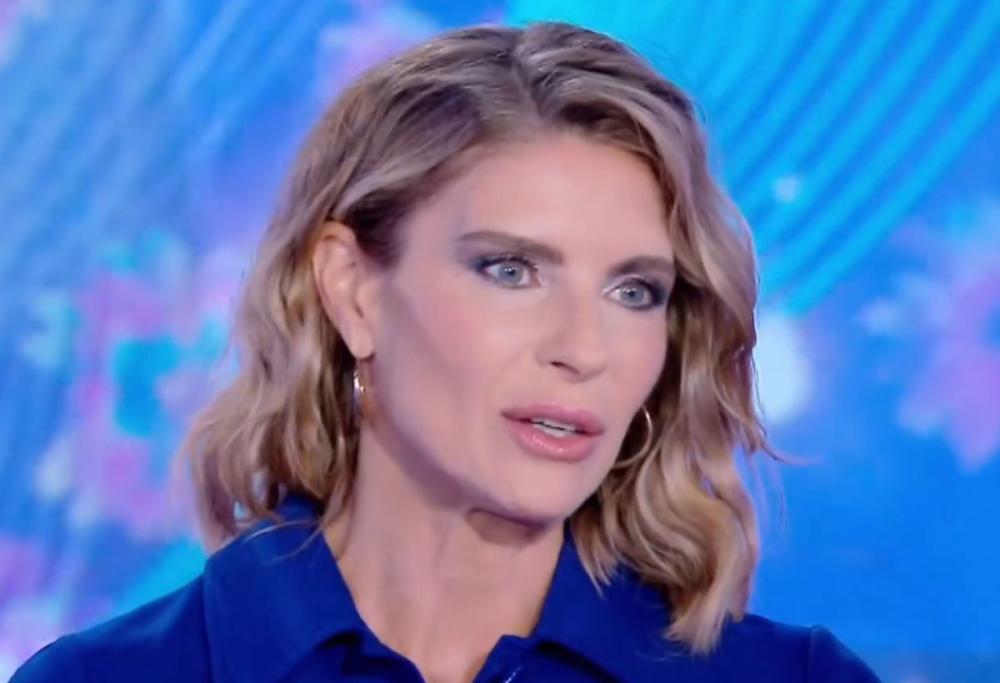 Martina Colombari si sfoga sul difficile rapporto con il figlio