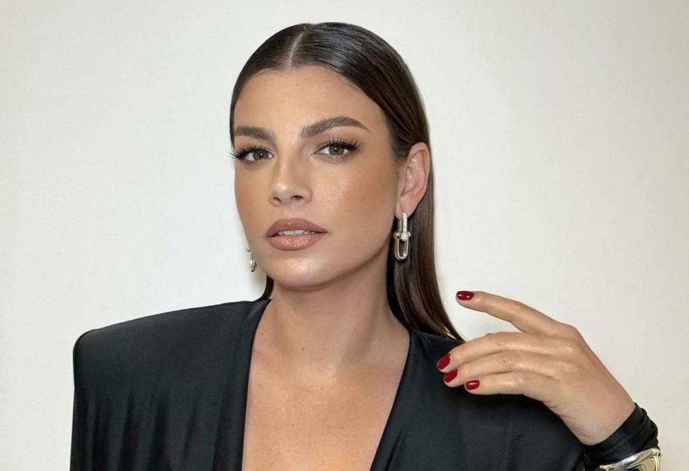 Emma regala i biglietti per il concerto ad una mamma in difficoltà