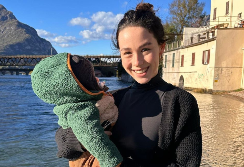 Aurora Ramazzotti parla della vita da mamma: "Dormo 4 ore a notte"