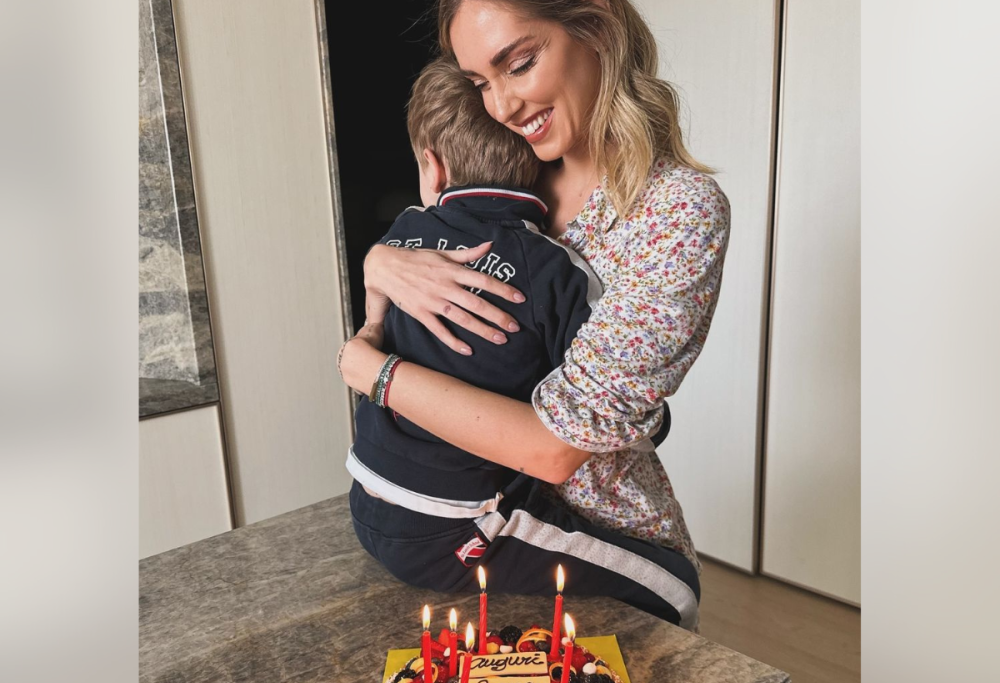 I Ferragnez festeggiano il figlio Leone ma mantengono le distanze