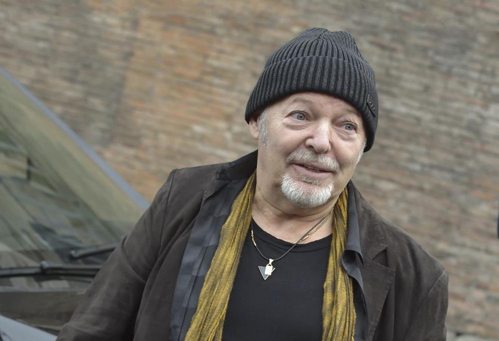 Vasco Rossi: “Non credo nell’aldilà, vorrei morire sul palco”