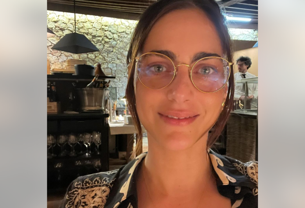 Il cambio look di Miriam Leone: i nuovi maxi occhiali da vista