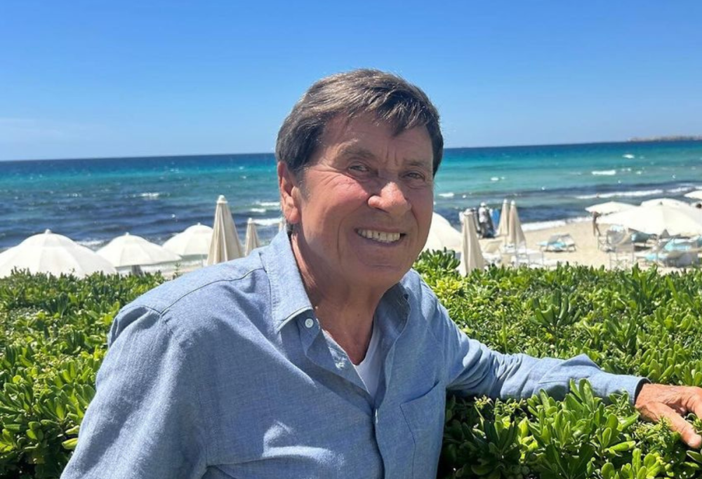 Gianni Morandi protagonista di una disastrosa partita a bocce