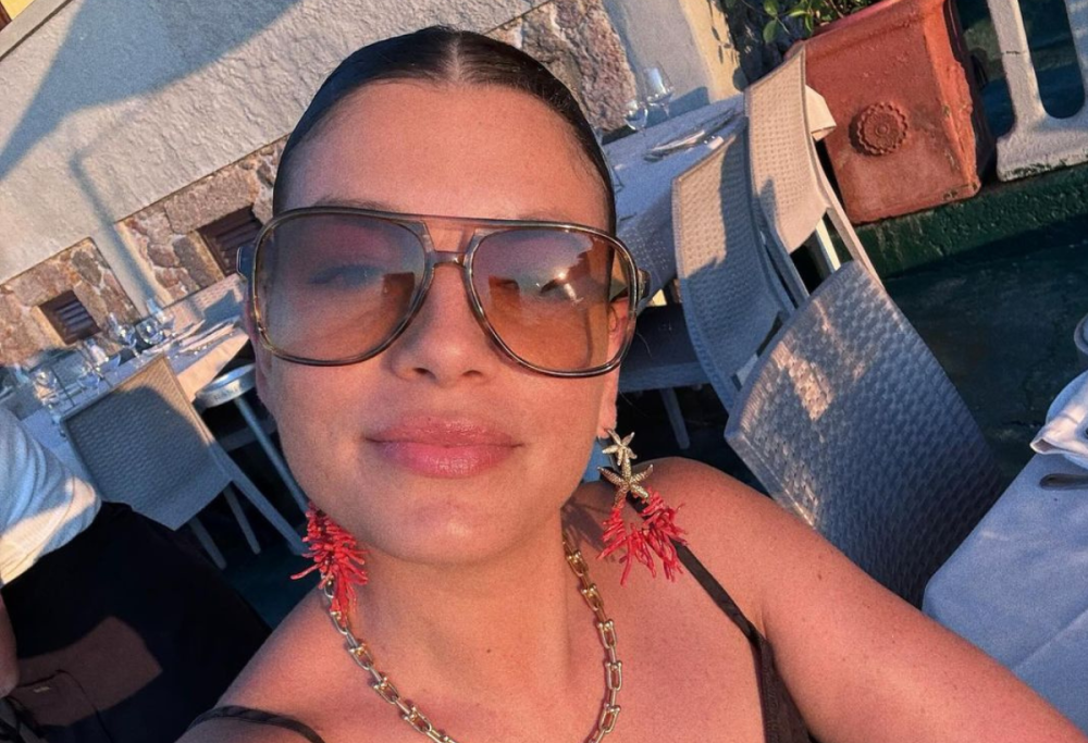 Emma, estate in famiglia: “Ho abbracciato mia mamma tutte le notti”
