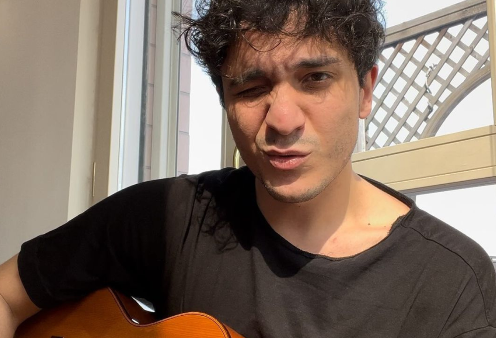 Tananai, il 6 settembre arriva il nuovo singolo dal titolo “Ragni”
