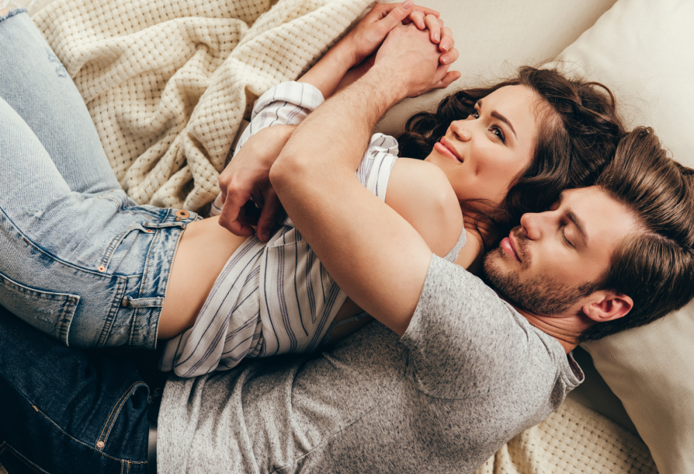 “Ecco perché chiedo al mio ragazzo 50 ogni volta che dorme da me”