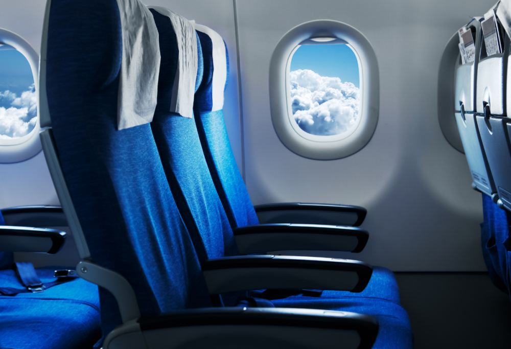 Acquista un biglietto aereo spendendo 900 euro: scopre che è falso