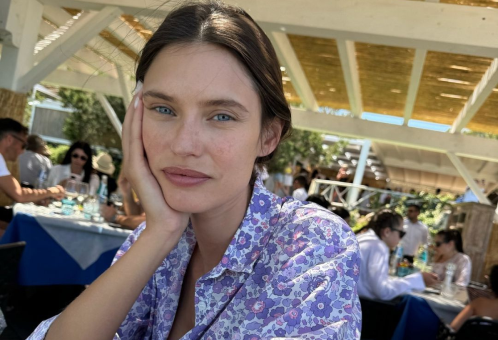 Bianca Balti mostra la cicatrice dopo l’operazione alle ovaie