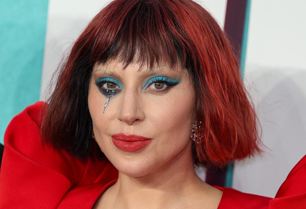 Lady Gaga annuncia l'uscita del nuovo singolo "Disease"