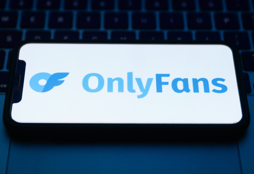 Barista cambia vita e si iscrive a OnlyFans: “Vendo il mio sudore”