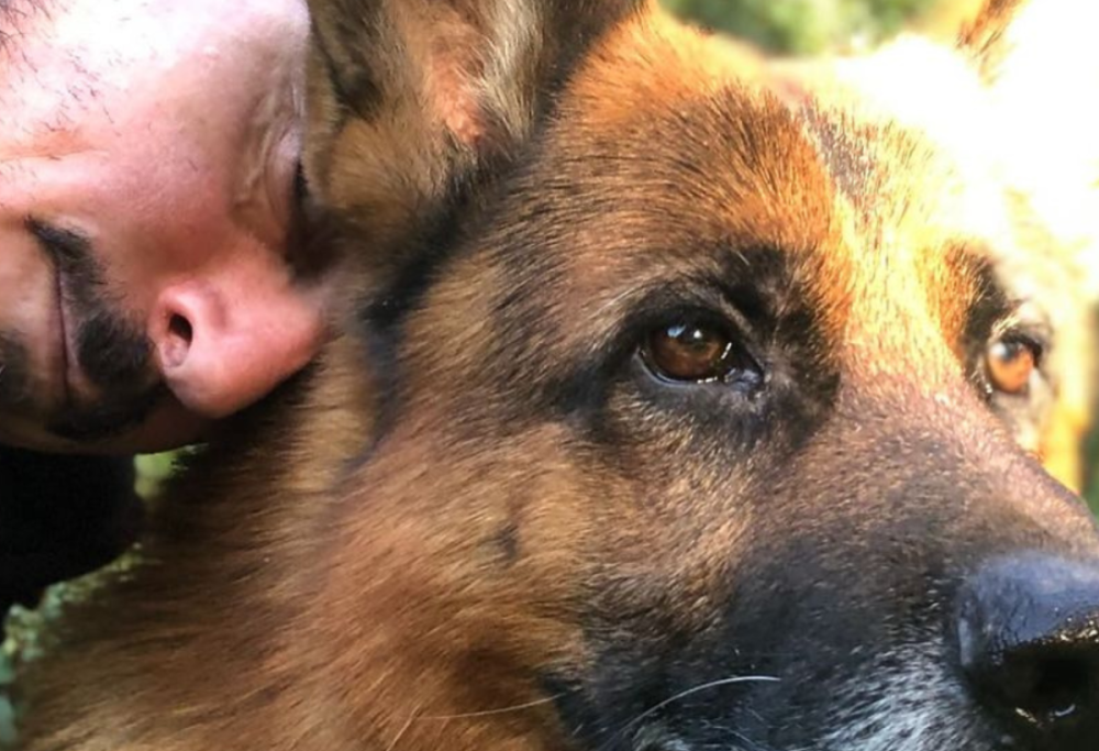Luca Bizzarri, è morto il suo cane Smog: il ricordo dell’attore