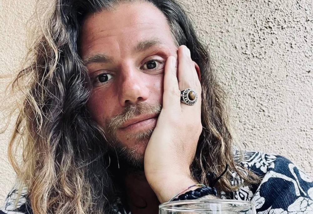 Enrico Nigiotti ospite stasera a This Is Me: chi è l’ex volto di Amici