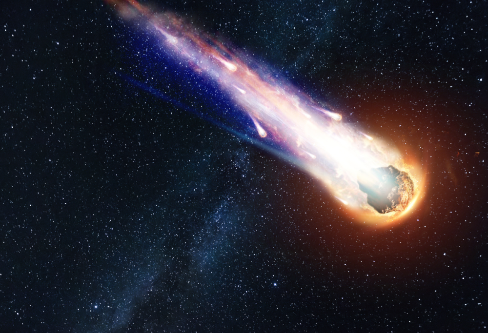 Un meteorite gli cade davanti casa: l’impatto ripreso in un video