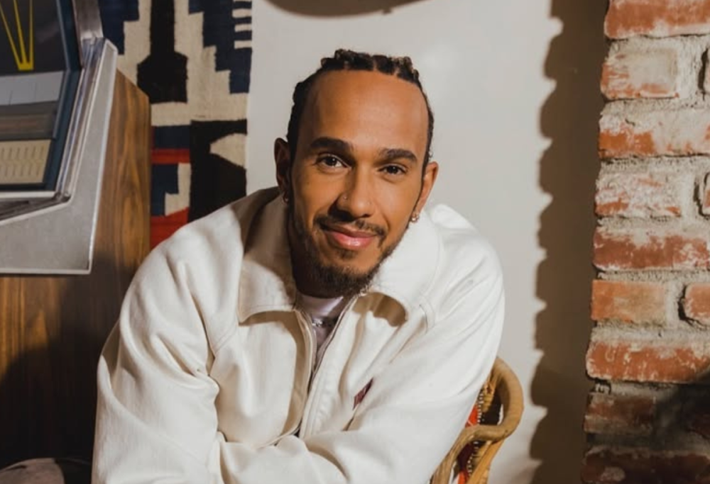 Lewis Hamilton si trasferisce in Italia: ecco dove ha comprato casa