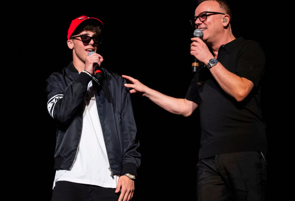 Gigi D’Alessio parla del figlio LDA: “Non gli rendo la vita facile”
