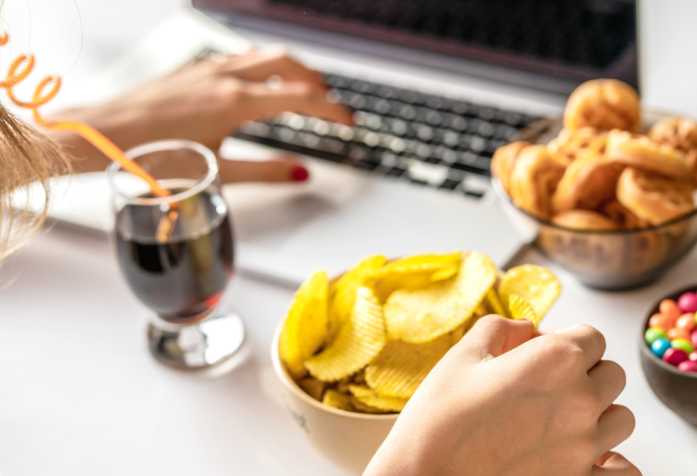 Non è fame vera: si chiama food noise, cos’è e come gestirlo
