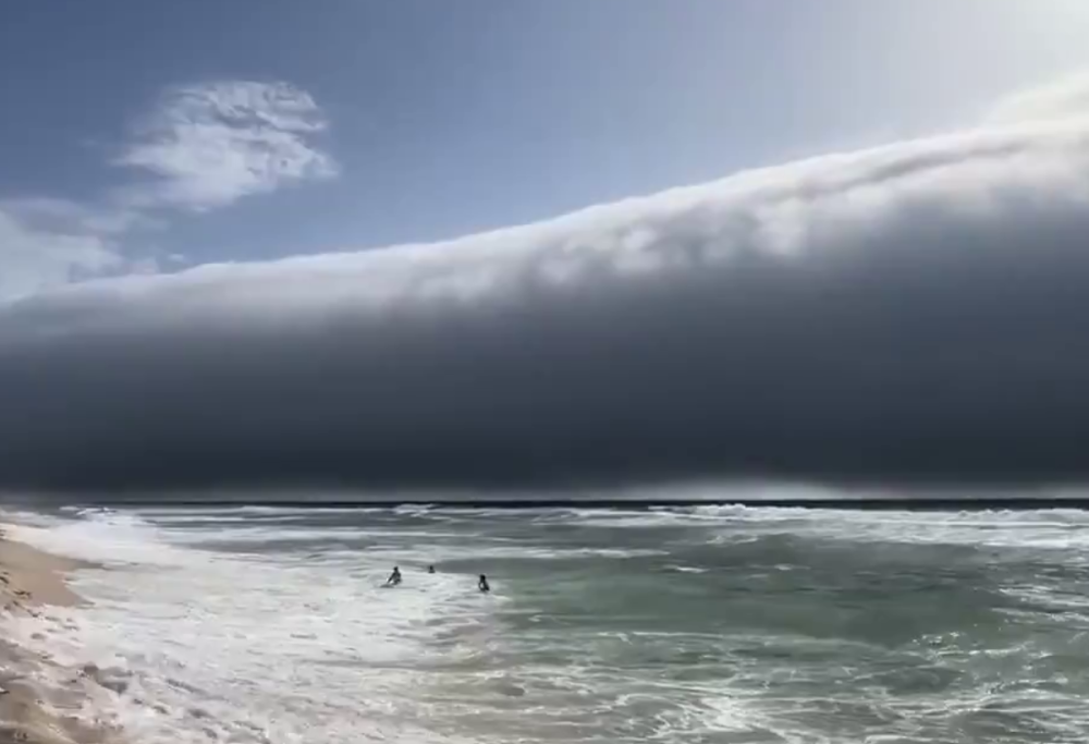 Nubi a rotolo? Il mistero nel cielo che sta conquistando tutti!