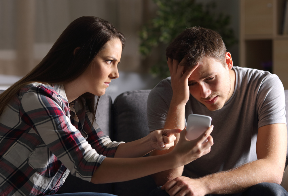 Il dettaglio segreto che smaschera le bugie del tuo partner