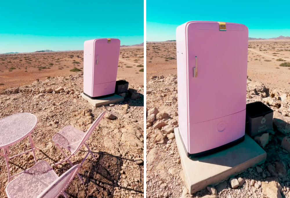 Cosa ci fa un frigorifero rosa nel cuore del deserto della Namibia?